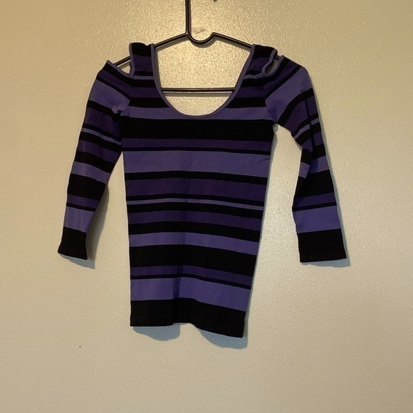 Tees By Tina Purple And Black Striped Cold Shoulder Sleeve Shirt One Size